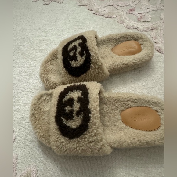 Gucci fur sliders  size 31 - Picture 2 of 3